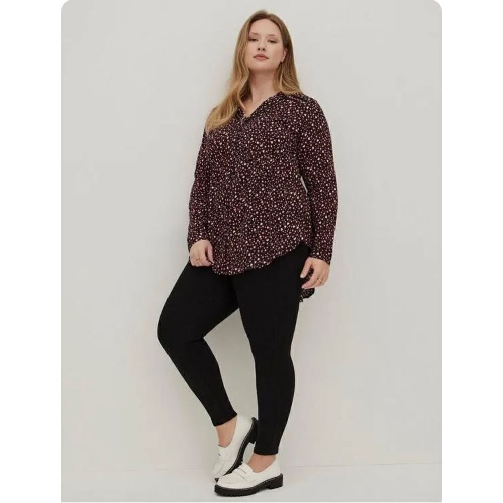 Torrid Emma Babydoll Rayon Slub Lace Trim Tunic Top Size 2X Plus Hearts Stars